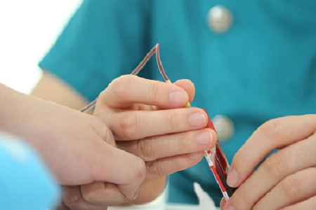 ไม้พันสำลีปลอดเชื้อคุณภาพสูงสำหรับการรวบรวมไวรัสที่เชื่อถือได้